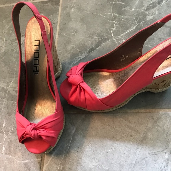 Moda Spana coral wedges - Picture 2 of 6